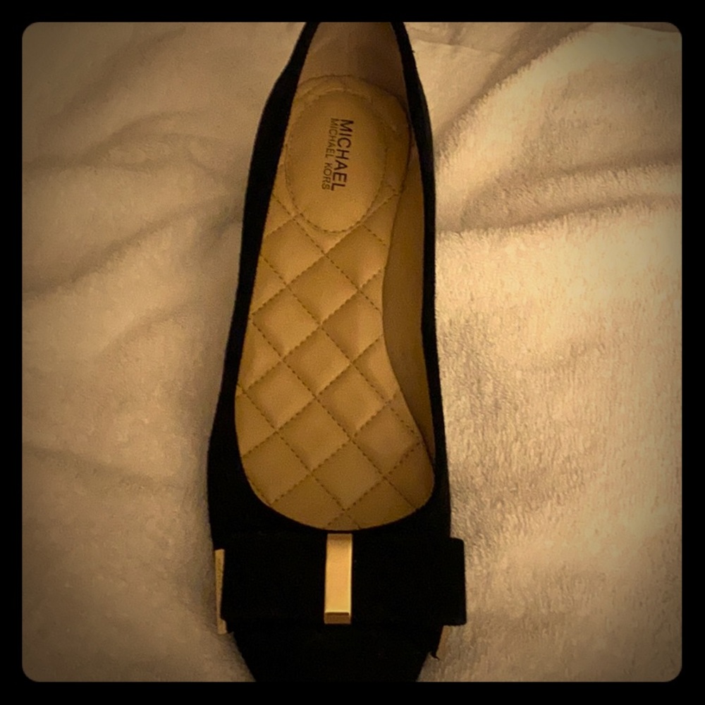 Black velvet shoes